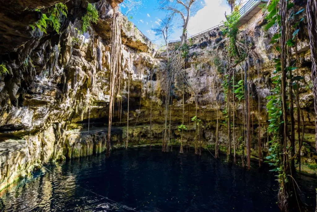 CENOTE OXMAN QUINTANA ROO MEXICO