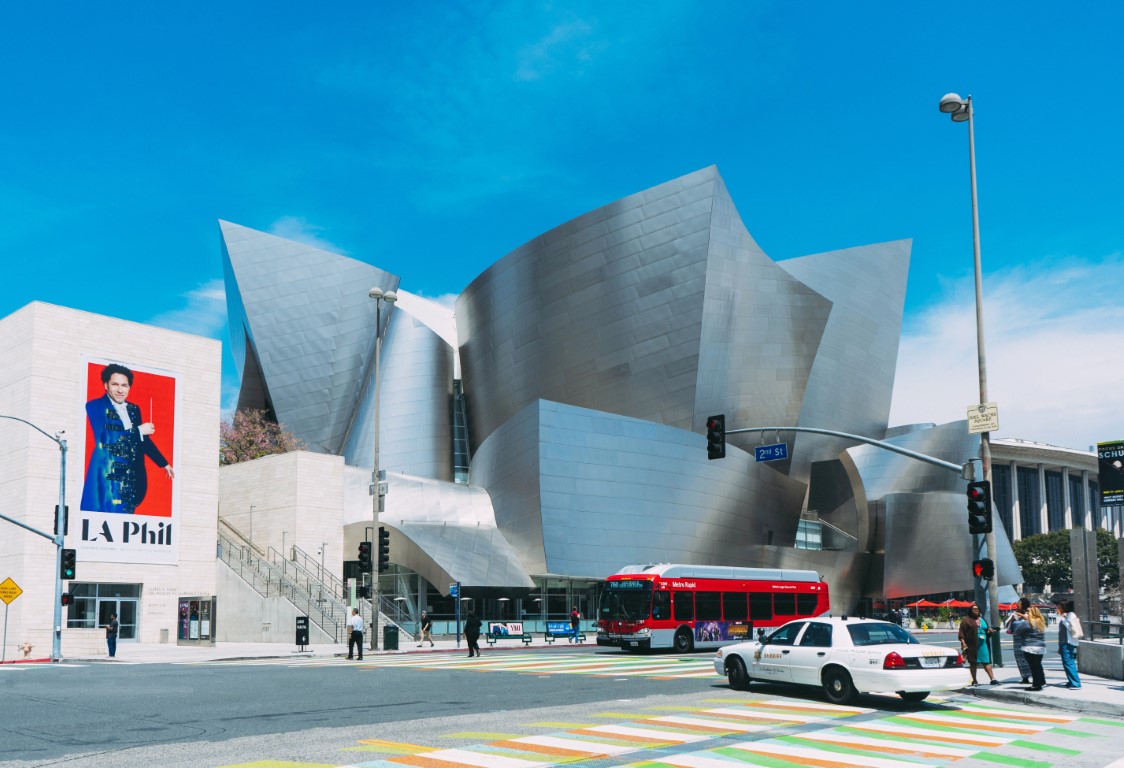 The building of Walt Disney Concert Hall in Los Angeles