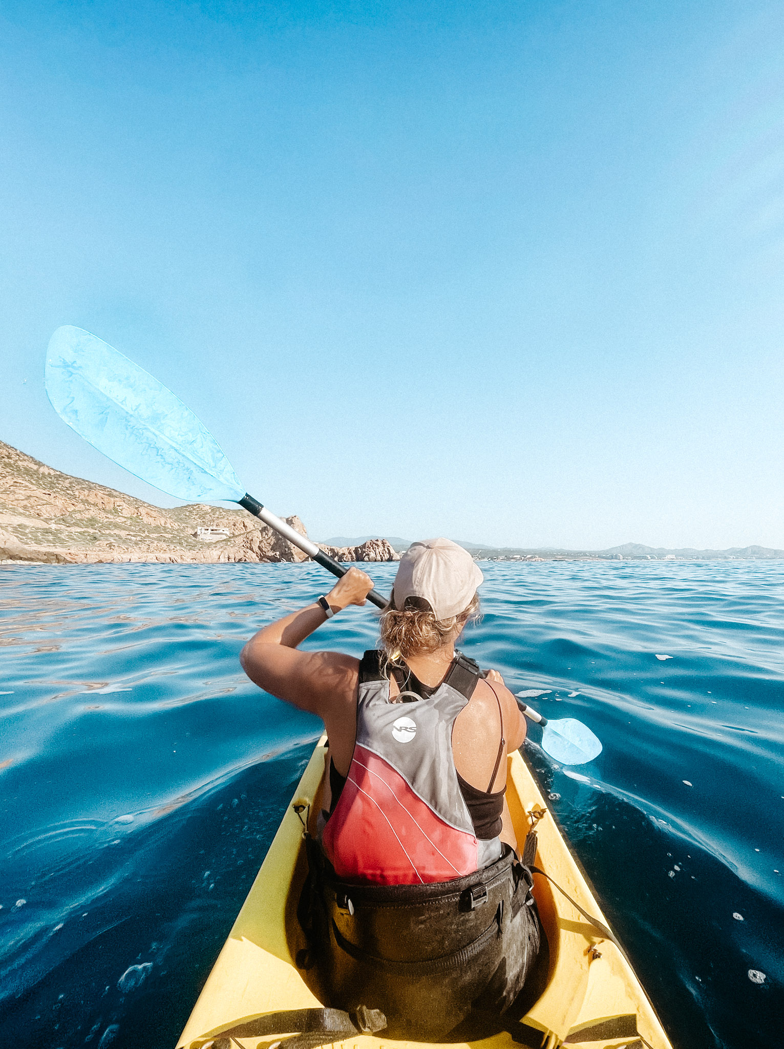 A woman kayaking in Los Cabos