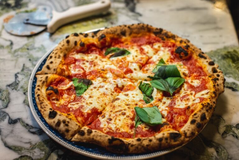 8 BEST Food Tours in Naples, Italy (by an Italian)