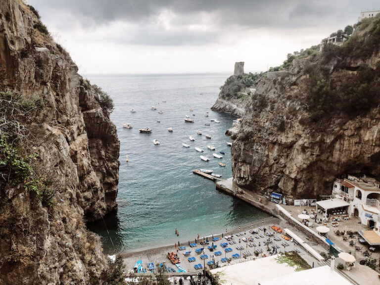 15 Best Amalfi Coast Beaches: Map & Info (by an Italian)