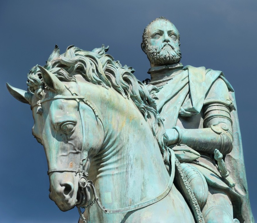 Equestrian statue of Cosimo de Medici in Florence